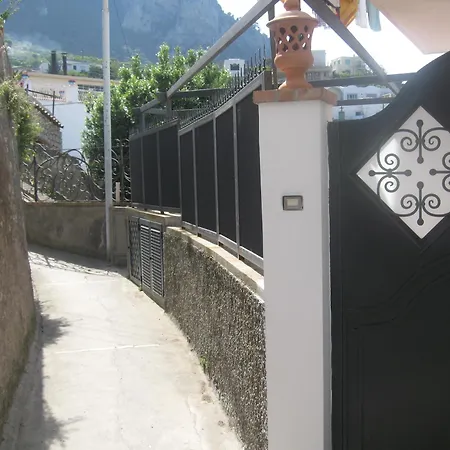 Charming Mediterranean 度假居