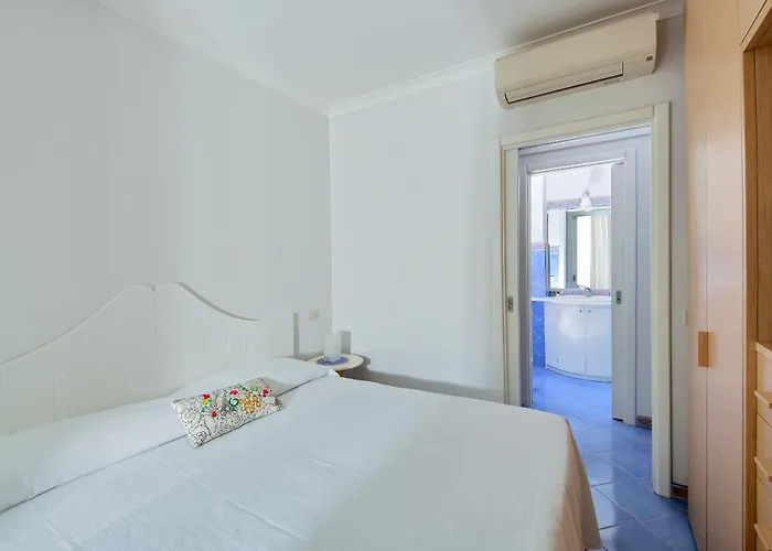 度假居 Charming Mediterranean